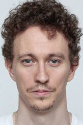 Александр Медведев
