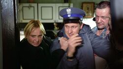 Обои Судебный исполнитель