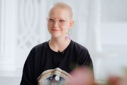 Обои Со всеми бывает