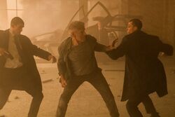 Фото Бегущий по лезвию 2049