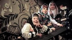 Фото На златом крыльце сидели