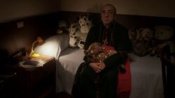 Фото Молодой Папа