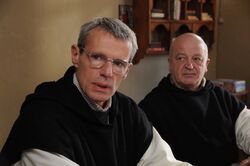 Фото О людях и богах