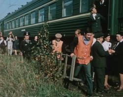 Фото Остановился поезд