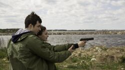 Обои Два билета домой