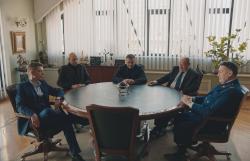 Обои Проклятый чиновник