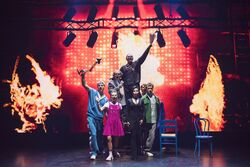 Обои TheatreHD: Мамма мимо! или Мюзикл пошёл не так