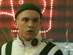 Обои Универ. Молодые