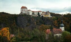 Обои Бессмертная тетушка