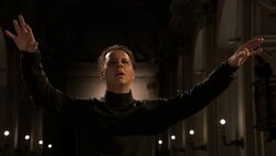 Обои TheatreHD: Курентзис: Реквием. Верди