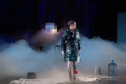 Обои TheatreHD: Добрый человек из Сезуана