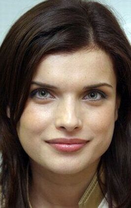 Анна Азарова