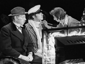 Фото из сериала 12 стульев (1977)
