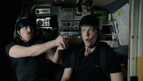 Фото из фильма 30 ночей паранормального явления с одержимой девушкой с татуировкой дракона (2013)