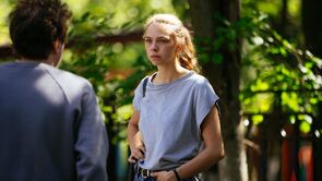 Фото из сериала Алиса не может ждать (2022)
