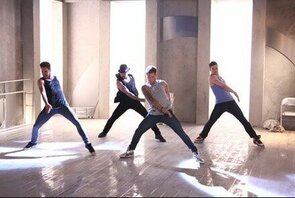 Фото из шоу All the Right Moves (2012)