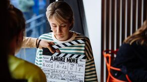 Фото из сериала AMORE MORE (2022)