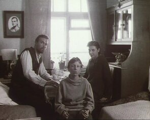 Фото из фильма Барак (1999)