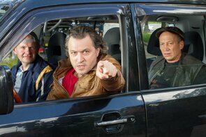 Фото из сериала Барби и медведь (2015)