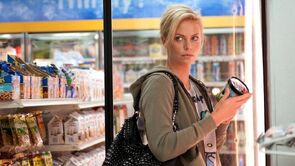 Фото из фильма Бедная богатая девочка (2012)
