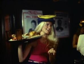 Фото из фильма Безбашенные официантки (1982)