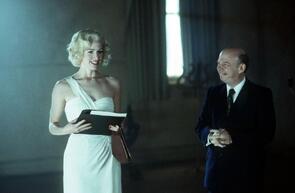 Фото из сериала Блондинка (2001)
