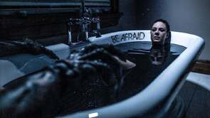 Фото из фильма Бойся (2017)