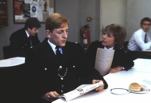 Фото из сериала Чисто английское убийство (1983)
