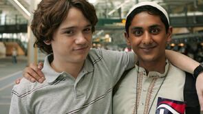 Фото из сериала Чужие в Америке (2009)
