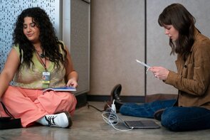 Фото из сериала Девушки в автобусе (2024)