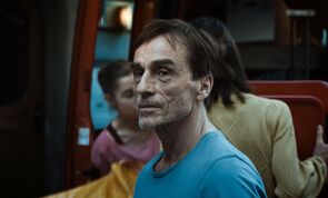 Фото из фильма Девушка и паук (2021)
