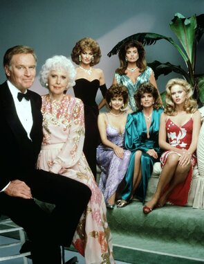 Фото из сериала Династия 2: Семья Колби (1985)