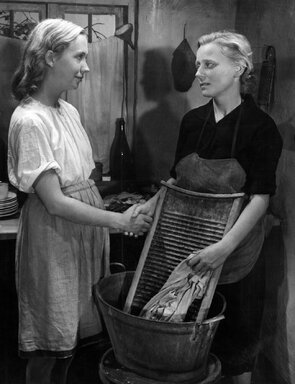 Фото из фильма Дитте — дитя человеческое (1946)
