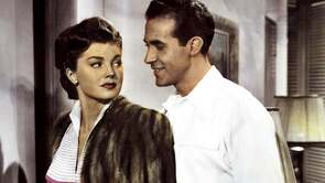 Фото из фильма Дочь Нептуна (1949)