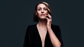 Фото из сериала Доктор Фостер (2015)