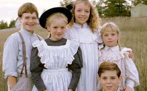 Фото из сериала Дорога в Эйвонли (1990)