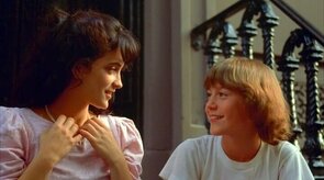 Фото из фильма Достаточно стар (1984)