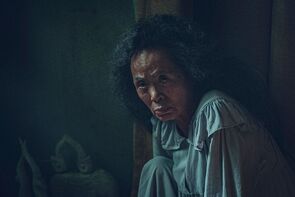 Фото из фильма Дьявольское озеро (2022)