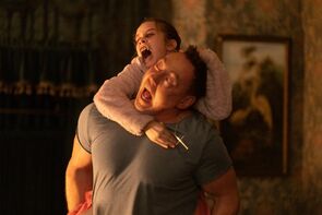 Фото из фильма Эбигейл (2024)