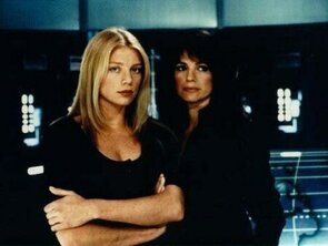 Фото из сериала Ее звали Никита (1997)