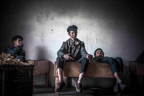 Фото из сериала Фабрика (2013)