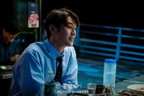 Фото из сериала Фальшивый город (2021)