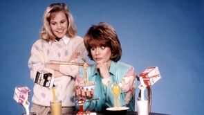 Фото из сериала Фантастическая девушка (1987)