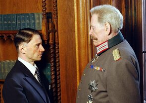 Фото из сериала Гитлер: Восхождение дьявола (2003)