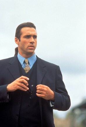 Фото из сериала Горец (1992)