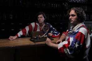 Фото из сериала Городские приматы (2010)