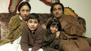 Фото из сериала Хлопушки (2010)