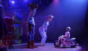 Фото из мультфильма История игрушек 4 (2019)