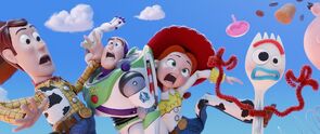Фото из мультфильма История игрушек 4 (2019)