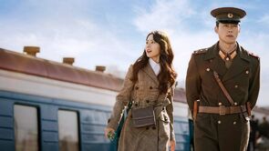 Фото из сериала Любовное приземление (2019)